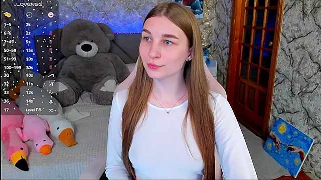 Snapshot of _flowersweeet_ chatting on April 2026 07:28:02 PM flowersweeet online show from April 2026 07:28:02 PM