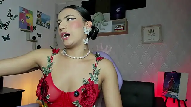 Snapshot of Alaia_Love77 chatting on February 2026 10:39:01 PM Alaia Love77 online show from February 2026 10:39:01 PM