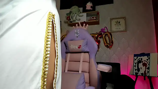 Snapshot of Alaia_Love77 chatting on February 2026 10:08:01 PM Alaia Love77 online show from February 2026 10:08:01 PM