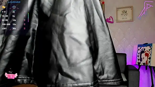 Snapshot of Alaia_Love77 chatting on February 2026 05:01:01 PM Alaia Love77 online show from February 2026 05:01:01 PM