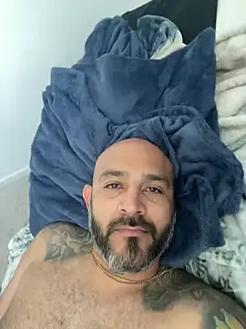 Snapshot of tylergigo chatting on January 2025 04:22:01 PM tylergigo online show from January 2025 04:22:01 PM