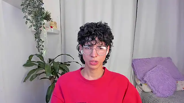 santy-kitty online show from February 2026 12:07:01 AM