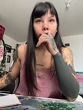 EemaHaruki online show from October 2025 05:20:02 PM