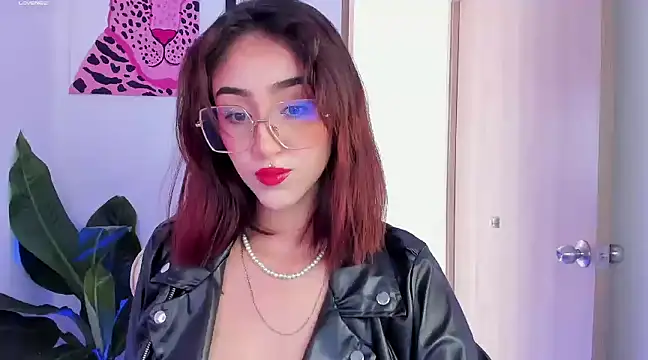 Snapshot of MelodieRoy chatting on February 2025 05:09:01 PM MelodieRoy online show from February 2025 05:09:01 PM