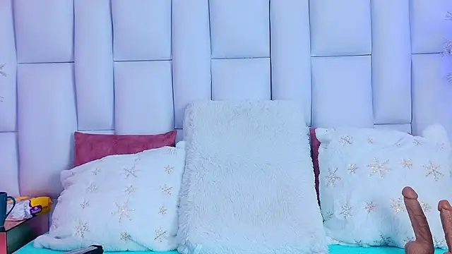 Snapshot of AlliciaKim chatting on January 2025 10:24:01 PM AlliciaKim online show from January 2025 10:24:01 PM