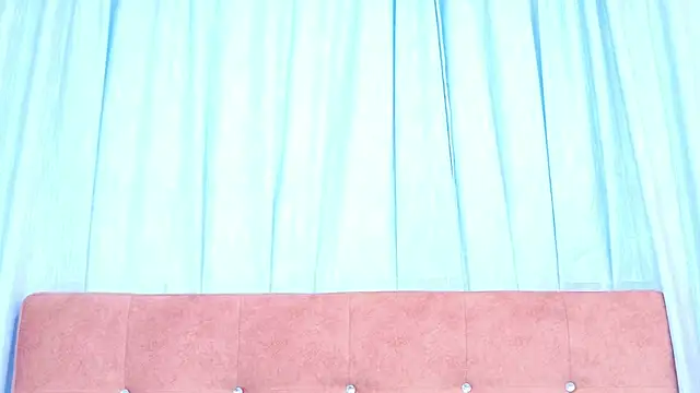 Snapshot of AlliciaKim chatting on November 2025 07:16:02 PM AlliciaKim online show from November 2025 07:16:02 PM