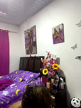 perlita05 online show from September 2025 10:02:01 PM