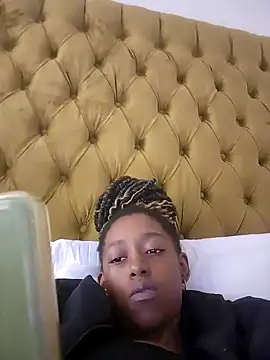 02Boitybaby online show from February 2025 01:44:01 PM