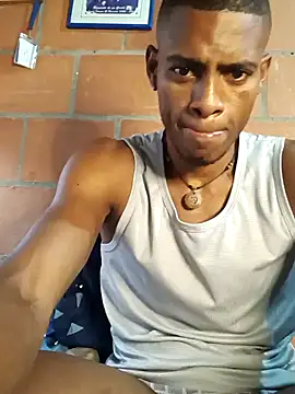 MAXIMO JHONS online show from February 2026 10:50:02 PM