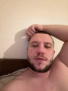 Snapshot of klydick chatting on December 2024 08:47:01 PM klydick online show from December 2024 08:47:01 PM