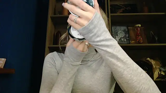 Your Jessy online show from November 2025 01:06:01 PM