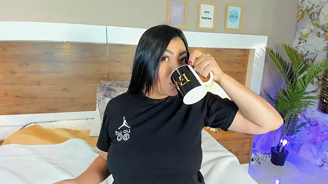 EmaBakker online show from January 2025 03:39:02 PM