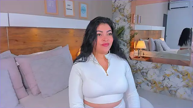 EmaBakker online show from November 2025 12:28:02 PM