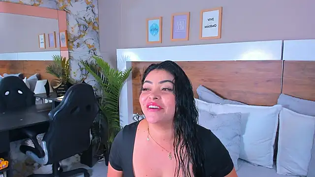 EmaBakker online show from March 2026 08:34:01 PM