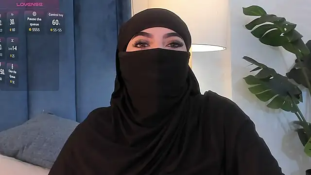 Snapshot of _malih_ chatting on October 2025 01:20:01 PM malih online show from October 2025 01:20:01 PM