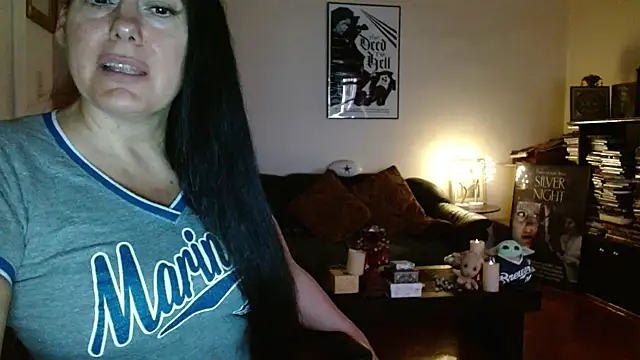 Snapshot of mandaloriangirls chatting on October 2025 05:44:01 PM mandaloriangirls online show from October 2025 05:44:01 PM