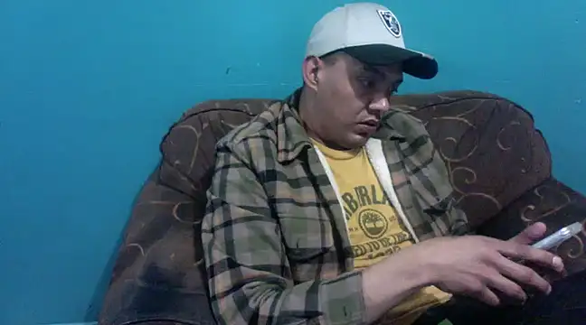 Snapshot of TUMORENO1 chatting on January 2025 02:32:02 AM TUMORENO1 online show from January 2025 02:32:02 AM