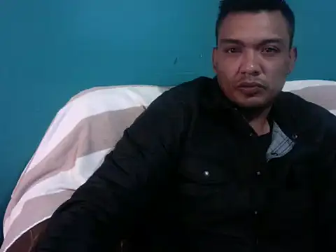 Snapshot of TUMORENO1 chatting on January 2025 10:39:01 PM TUMORENO1 online show from January 2025 10:39:01 PM