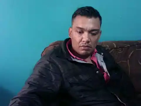 Snapshot of TUMORENO1 chatting on February 2025 07:42:02 PM TUMORENO1 online show from February 2025 07:42:02 PM