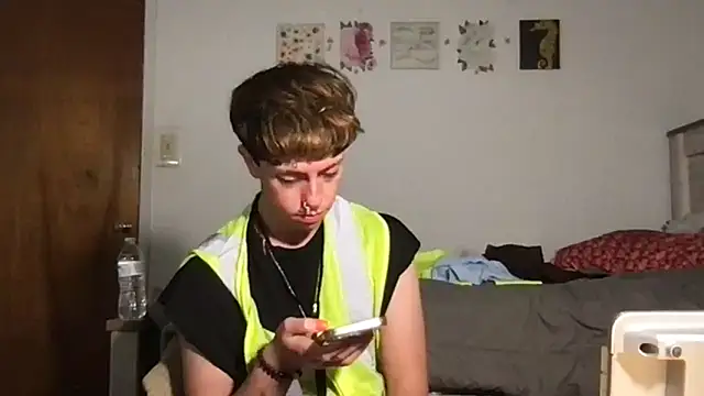 twentywithafelonyy online show from October 2025 05:17:02 AM