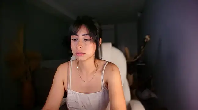 auroracaruso11 online show from February 2025 01:26:01 AM