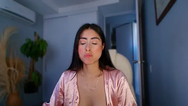 auroracaruso11 online show from September 2025 09:53:01 PM