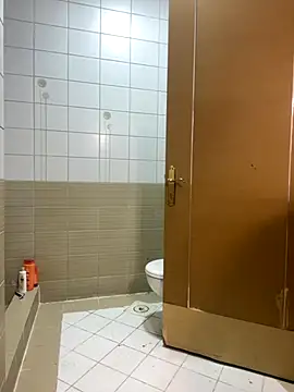 Snapshot of Layla-daloua chatting on November 2025 01:50:02 AM Layla-daloua online show from November 2025 01:50:02 AM