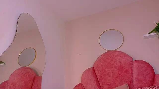 ParisFox  online show from March 2026 09:31:02 PM