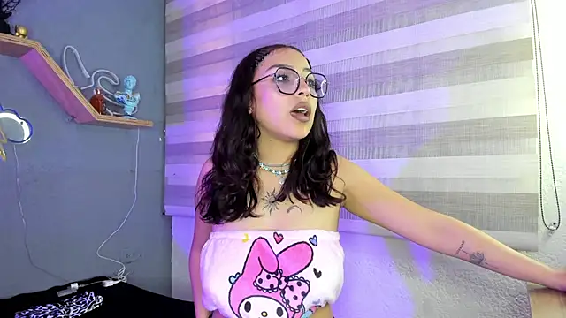 Snapshot of Liittleluaa_ chatting on January 2025 02:59:01 PM Liittleluaa online show from January 2025 02:59:01 PM