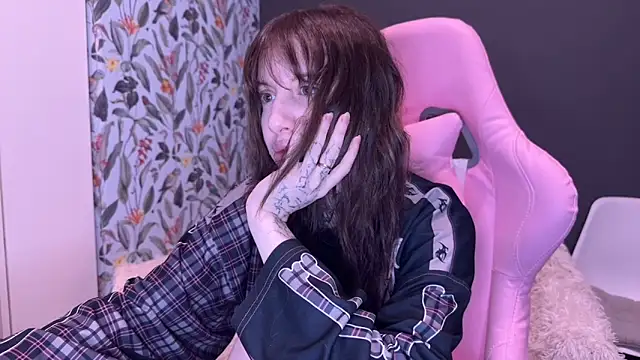 moundliicht1 online show from April 2026 08:48:01 PM