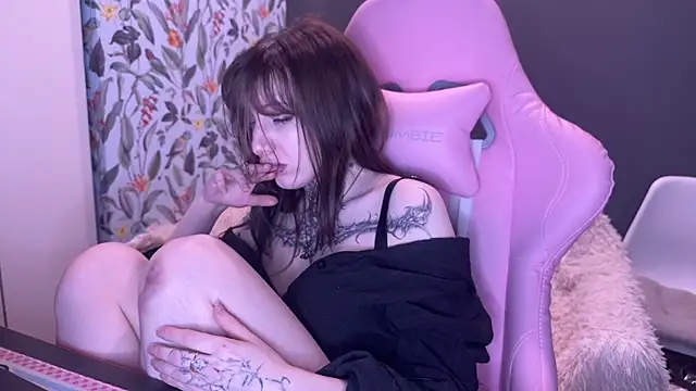 moundliicht1 online show from May 2026 09:11:02 PM