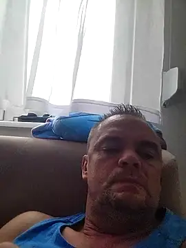 Snapshot of Swingers1979 chatting on October 2025 09:16:01 AM Swingers1979 online show from October 2025 09:16:01 AM
