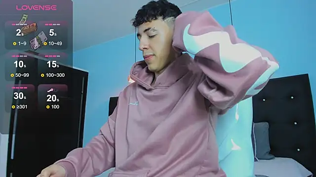 Lobo 17  online show from November 2025 03:51:02 AM