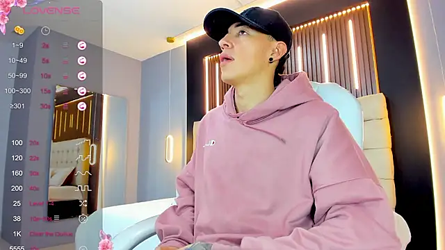 Lobo 17  online show from February 2026 03:33:01 AM