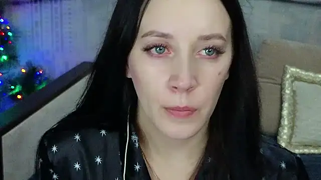 Snapshot of MonikaSweetXXX chatting on December 2024 08:18:01 PM MonikaSweetXXX online show from December 2024 08:18:01 PM