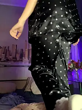 Snapshot of MonikaSweetXXX chatting on September 2025 07:47:01 PM MonikaSweetXXX online show from September 2025 07:47:01 PM