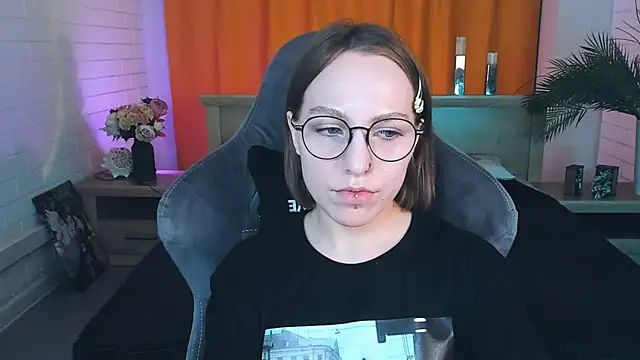 AphexQueen online show from January 2025 12:35:01 PM