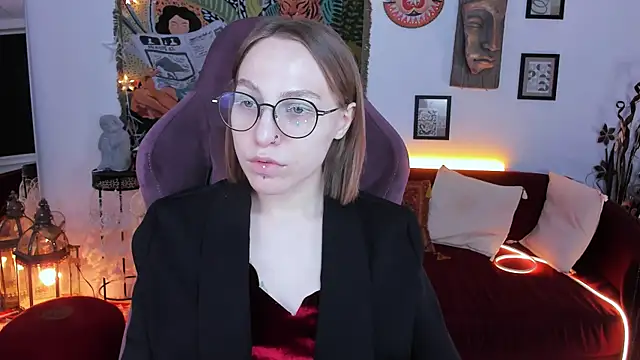 AphexQueen online show from January 2025 01:13:01 PM