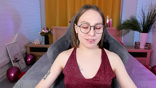 AphexQueen online show from February 2025 12:11:02 PM