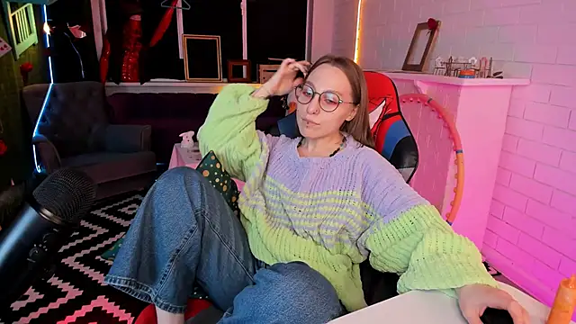 AphexQueen online show from February 2025 07:16:02 PM