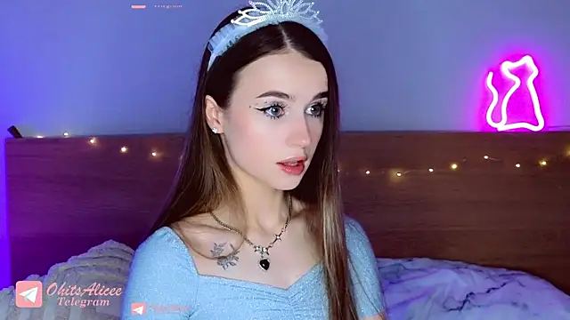 Snapshot of _OhitsMe chatting on December 2024 08:45:02 AM OhitsMe online show from December 2024 08:45:02 AM