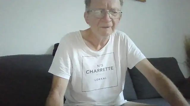 naturiste974 online show from June 2026 04:36:02 AM