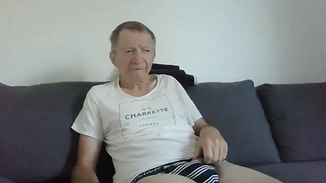 naturiste974 online show from June 2026 05:30:01 AM