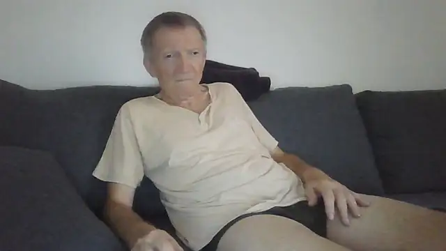 naturiste974 online show from June 2026 03:00:02 PM