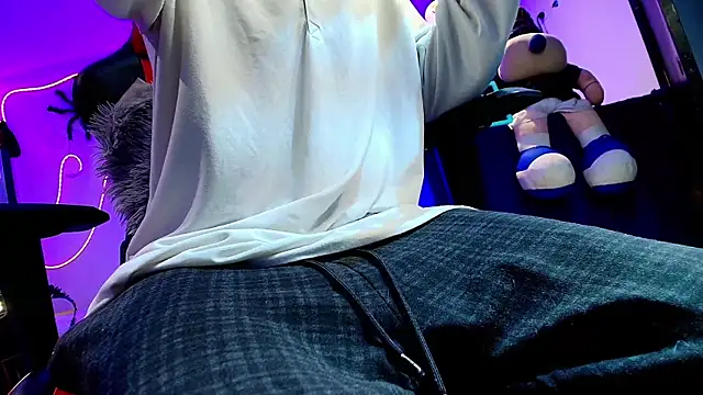 Snapshot of twink_sebas_ chatting on October 2025 12:33:02 AM twink sebas online show from October 2025 12:33:02 AM