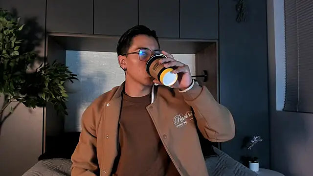 Andy Joy  online show from November 2025 11:31:02 AM