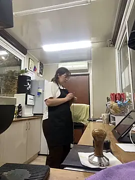 Snapshot of cinnabon_ chatting on January 2025 04:36:01 PM cinnabon online show from January 2025 04:36:01 PM