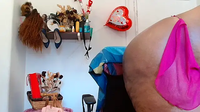xTALLSEXYBUMx online show from June 2026 09:00:01 AM