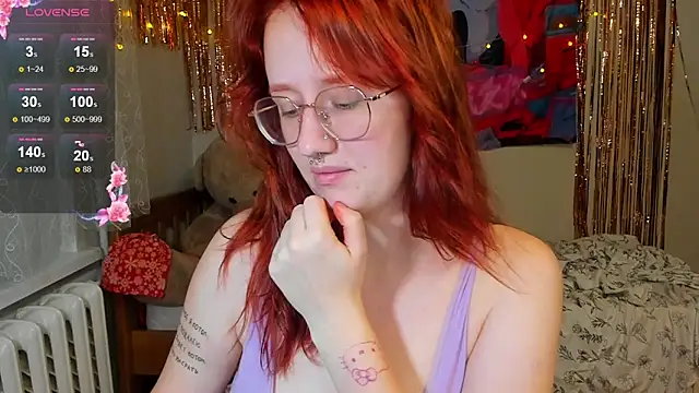 Snapshot of KrisTyBooBsin chatting on December 2025 03:29:01 PM KrisTyBooBsin online show from December 2025 03:29:01 PM