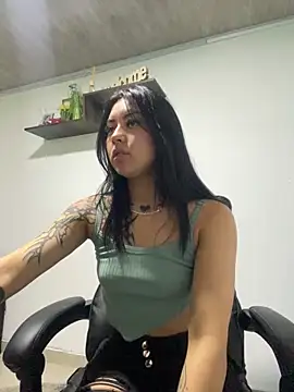 emily 22x online show from December 2024 09:54:01 PM